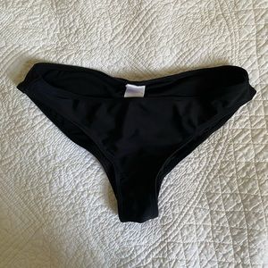 Black swimsuit bottom with scrunch in the back